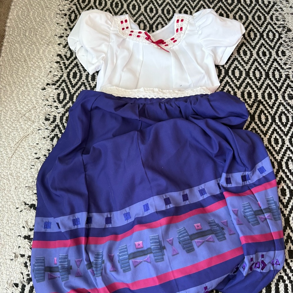 Disney Kids Costume with White and Blue Design